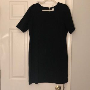 Black Old Navy ribbed dress. Size Large